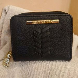 Steve Madden black wallet GUC